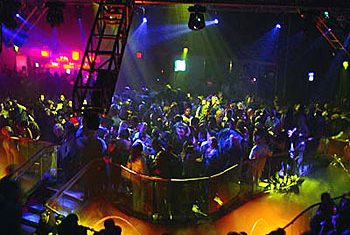 Rain nightclub in palms.